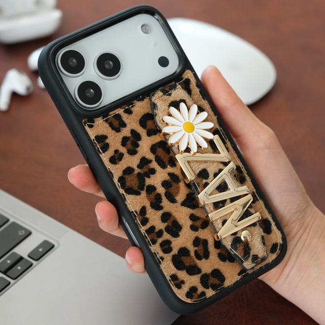 Harfli Leopar Deri iPhone Kılıf
