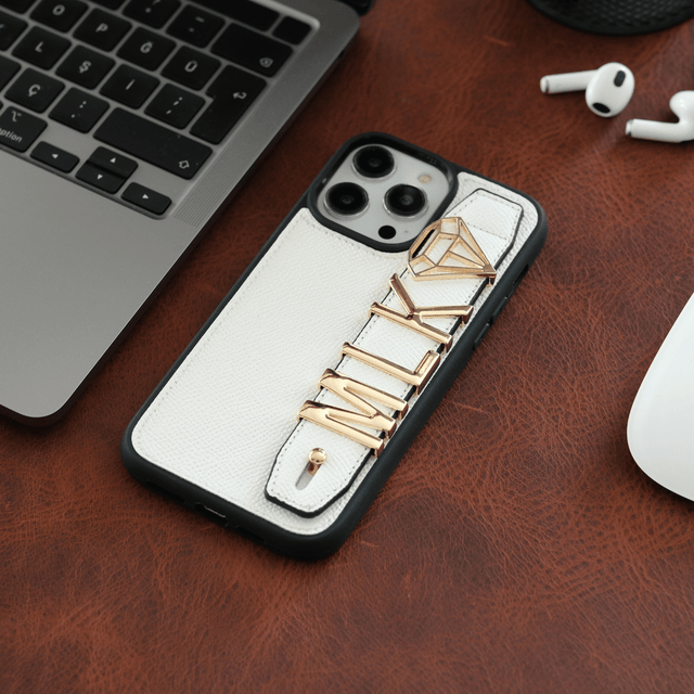 Harfli Beyaz Deri iPhone Kılıf