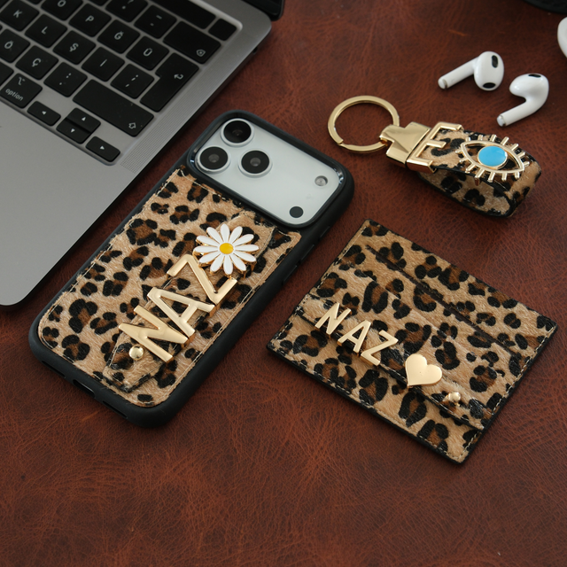 Harfli Leopar Deri iPhone Kılıf