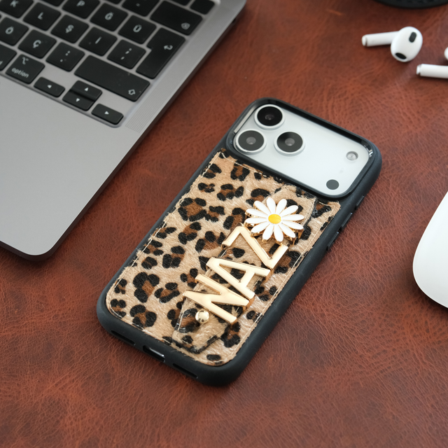 Harfli Leopar Deri iPhone Kılıf