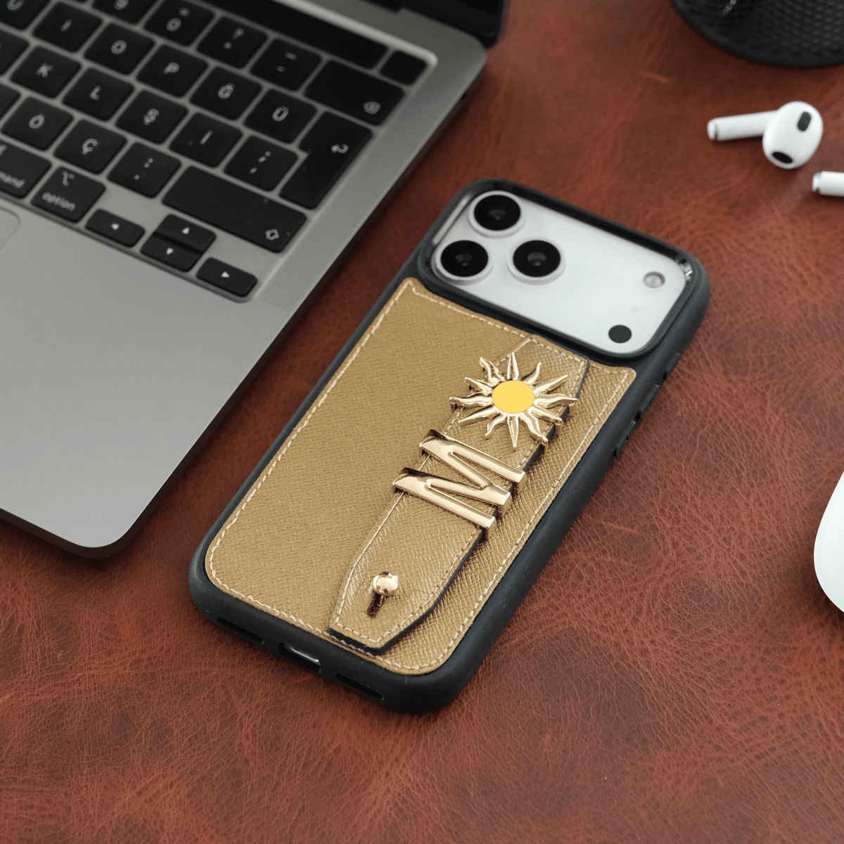 Harfli Bronz Deri iPhone Kılıf