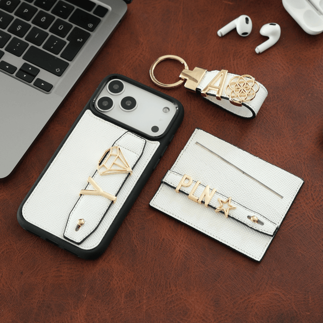 Harfli Beyaz Deri iPhone Kılıf