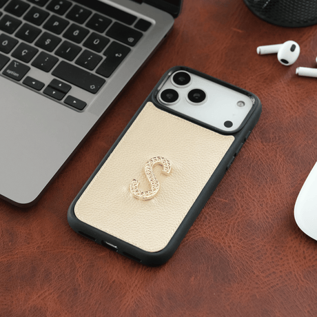 Kişiselleştirilebilir Vizon Deri iPhone Kılıf