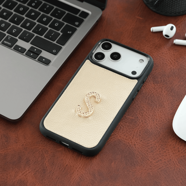 Kişiselleştirilebilir Vizon Deri iPhone Kılıf